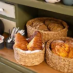 Delceg Rece Minihotel Bed and Breakfast
