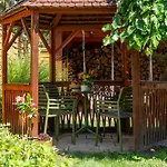 Delceg Rece Minihotel Bed and Breakfast 4*