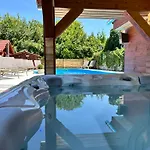 Delceg Rece Minihotel Balatonkenese