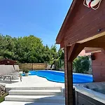 Delceg Rece Minihotel Balatonkenese