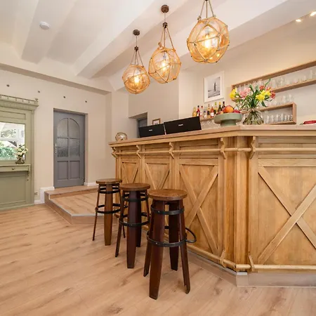 Délceg Réce Minihotel Bed & Breakfast 4*