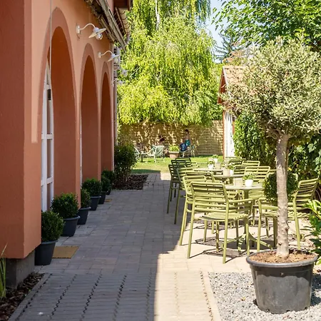 Délceg Réce Minihotel Balatonkenese