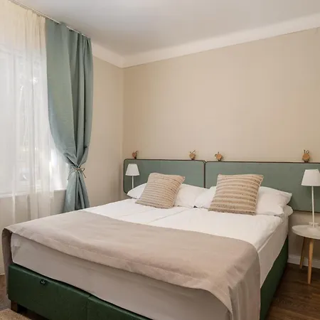 Bed & Breakfast Delceg Rece Minihotel Balatonkenese
