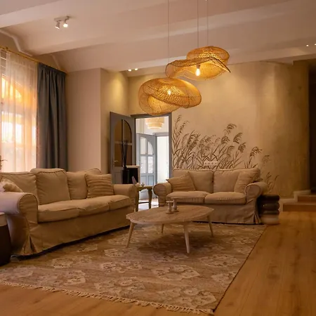 Delceg Rece Minihotel