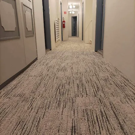 住宿加早餐酒店 Delceg Rece Minihotel
