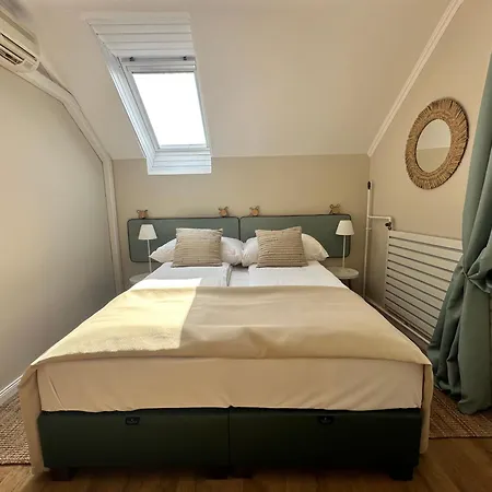 Panzió Délceg Réce Minihotel 4*