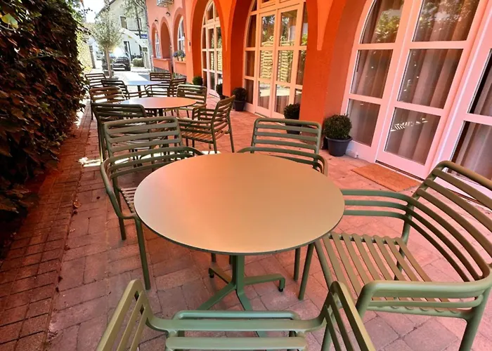 Délceg Réce Minihotel Frühstückspension Balatonkenese