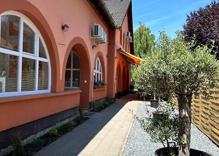 Délceg Réce Minihotel Frühstückspension 4*